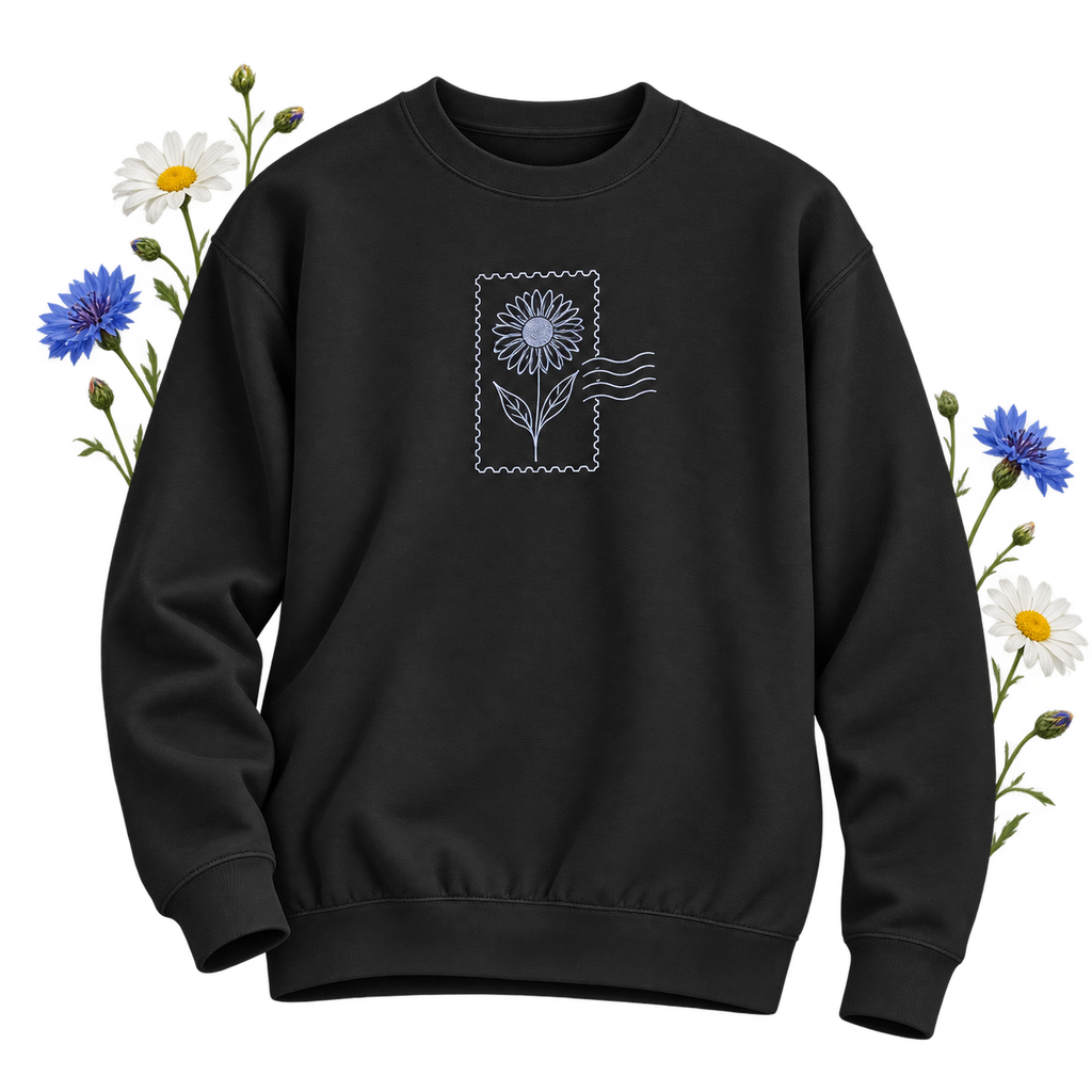 Cotton Heritage M2480 crewneck sweatshirt with long sleeves