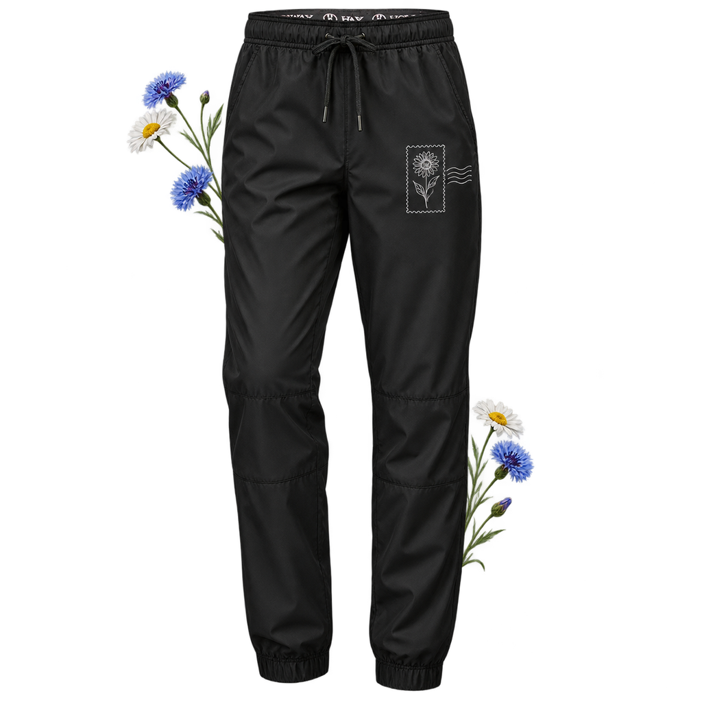 Holloway 229531 with an athletic fit, showing its joggers format