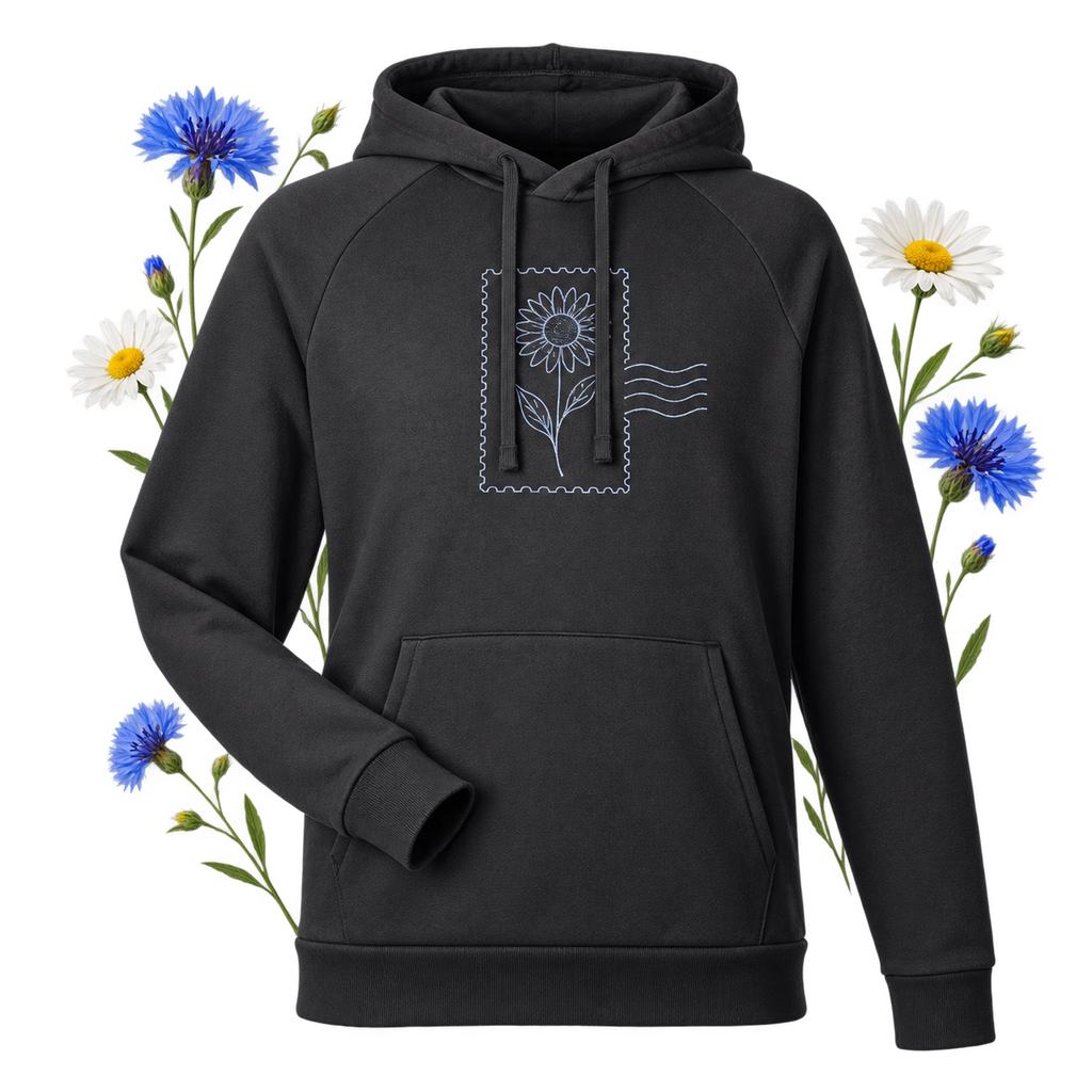 Under Armour 1379757 in a hoodie shape and a hood, showing its hoodie format